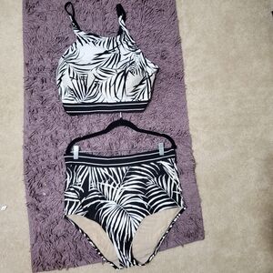 Black and White Leaf Print Bikini Set